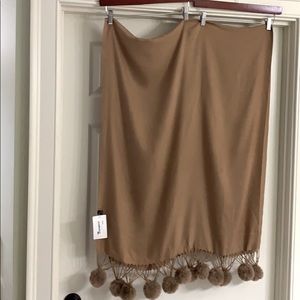 Wrap scarf with fur balls